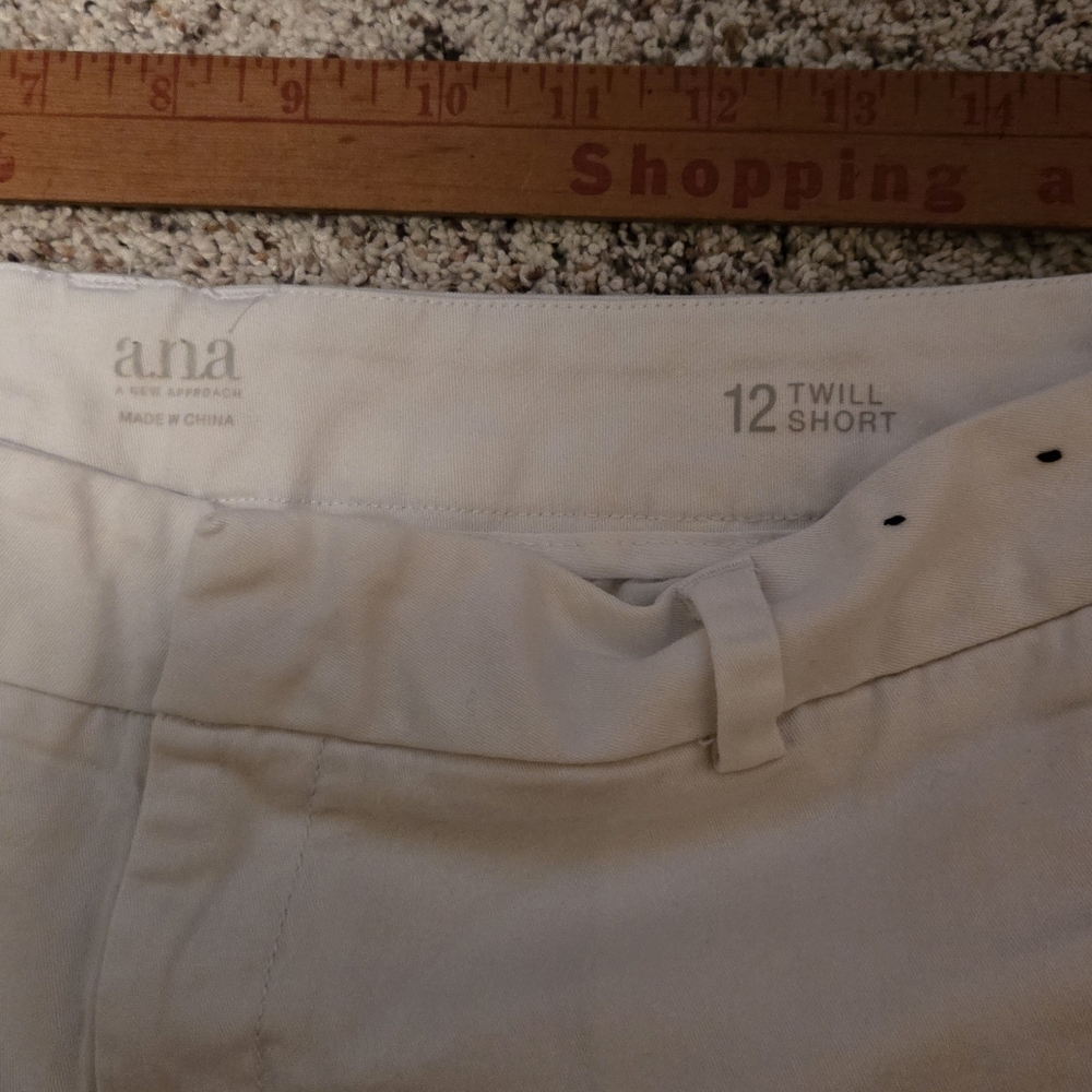 A.N.A. White Twill Shorts Womens Size 12 - Picture 3 of 3